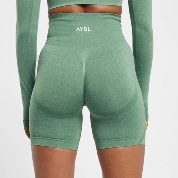 NWT AYBL Empower Seamless Cycling Shorts Color Green Size Medium - Picture 3 of 4